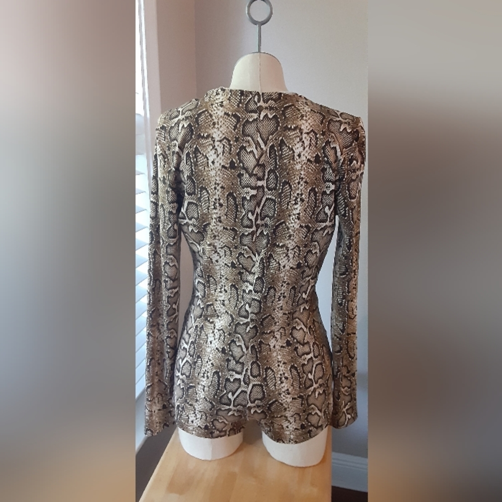 Long sleeve python shorts romper - Picture 2 of 4